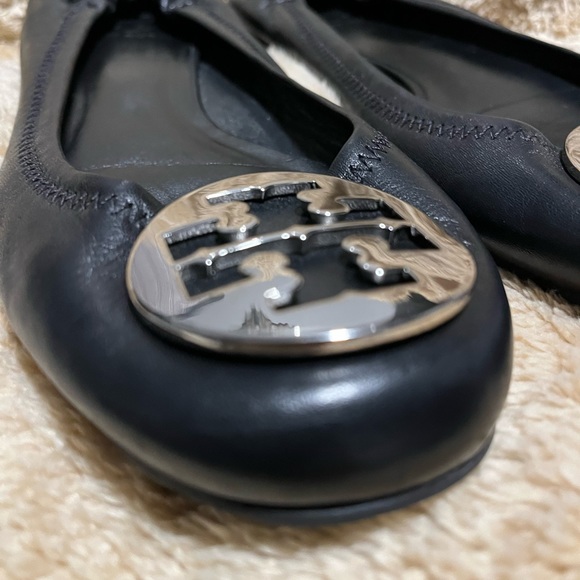 Tory Burch Black REVA FLAT  Leather Shoes Size -8.5  $124  Mint - Picture 4 of 10